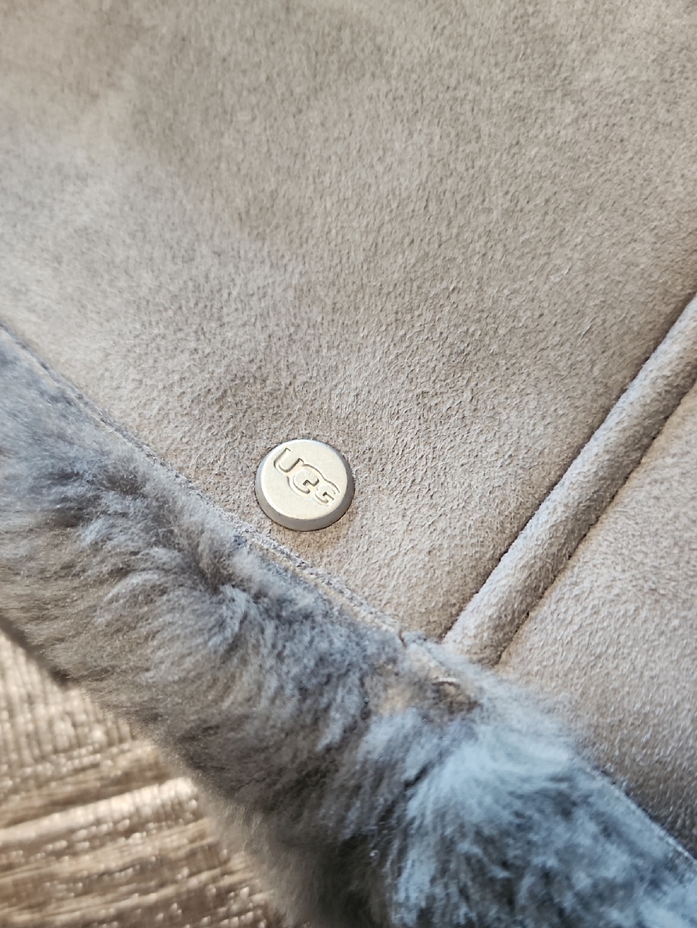 UGG Genuine Shearling Reversible Headband - Picture 3 of 7